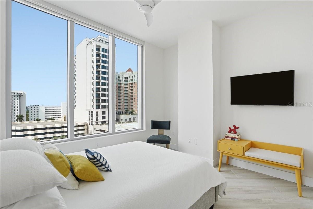 Image 45 of 90 For 111 Pineapple Avenue 714