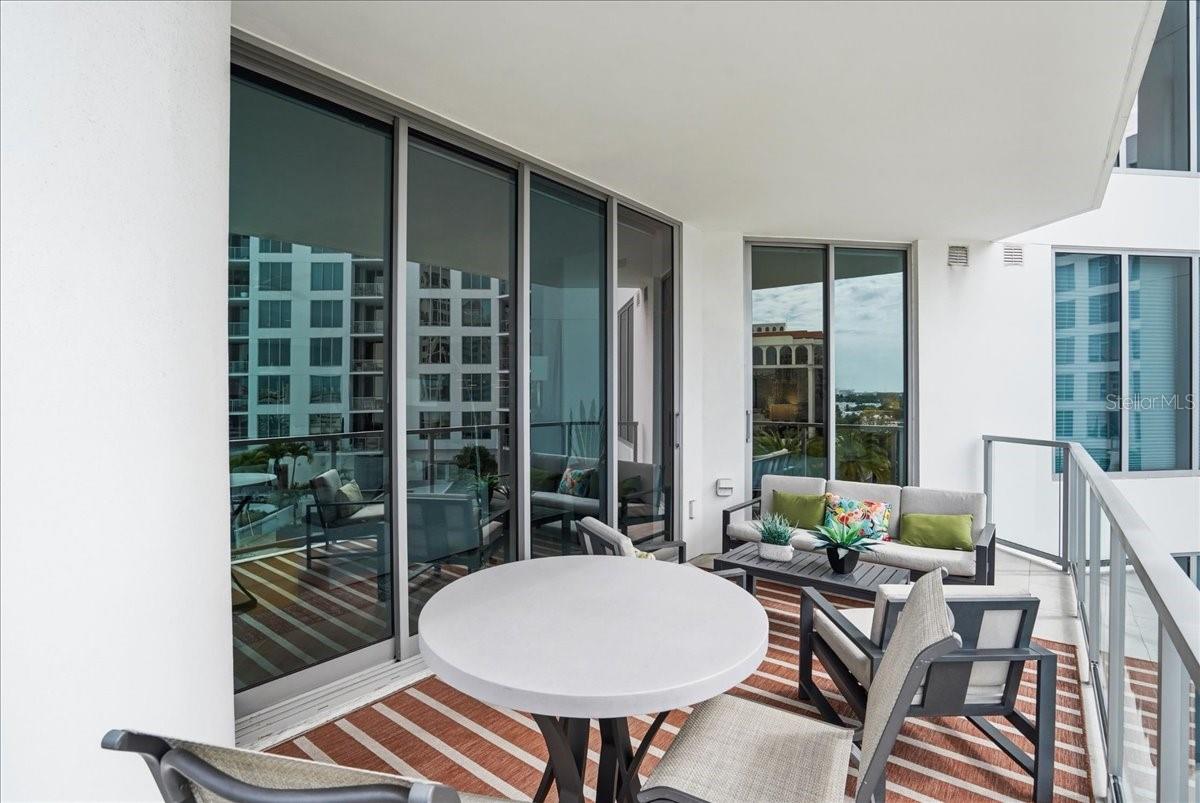 Image 61 of 90 For 111 Pineapple Avenue 714