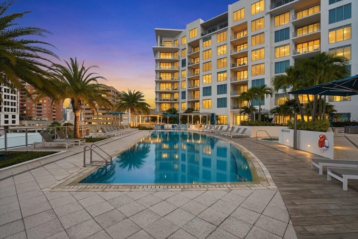 Image 70 of 90 For 111 Pineapple Avenue 714