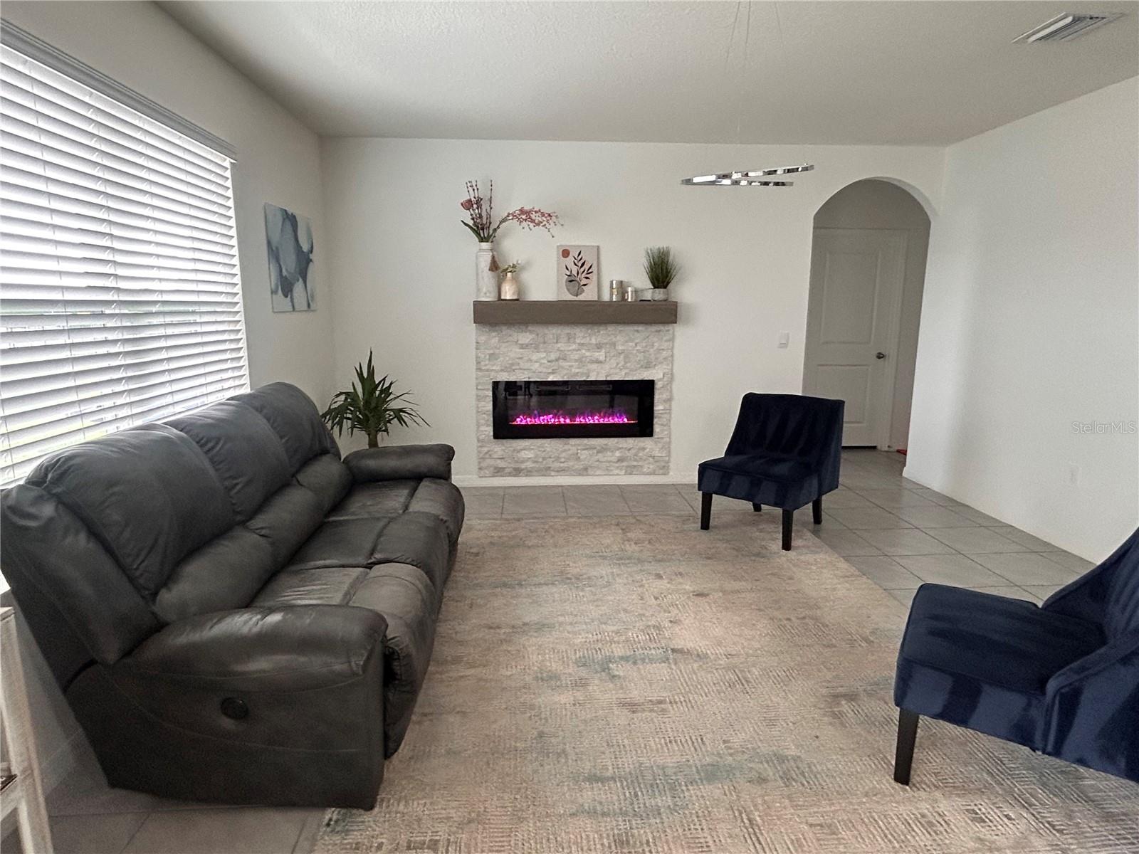 Image 3 of 33 For 17630 Canopy Place