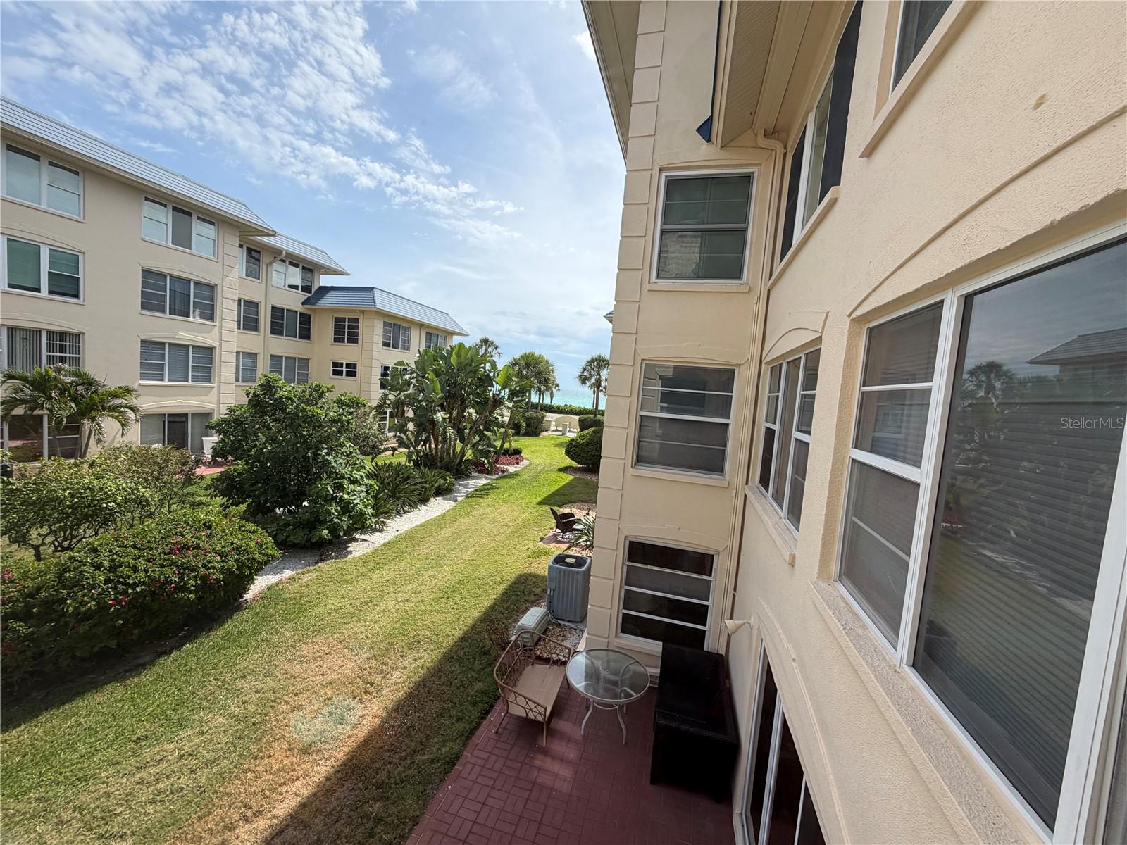 Image 6 of 24 For 3802 Gulf Of Mexico Drive A204