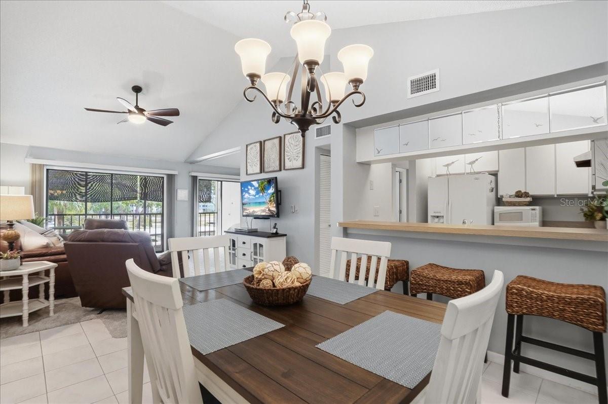 Image 11 of 32 For 646 Bird Bay Drive E 205
