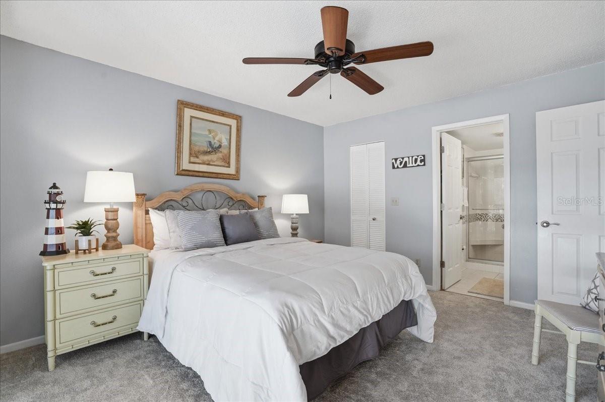 Image 19 of 32 For 646 Bird Bay Drive E 205