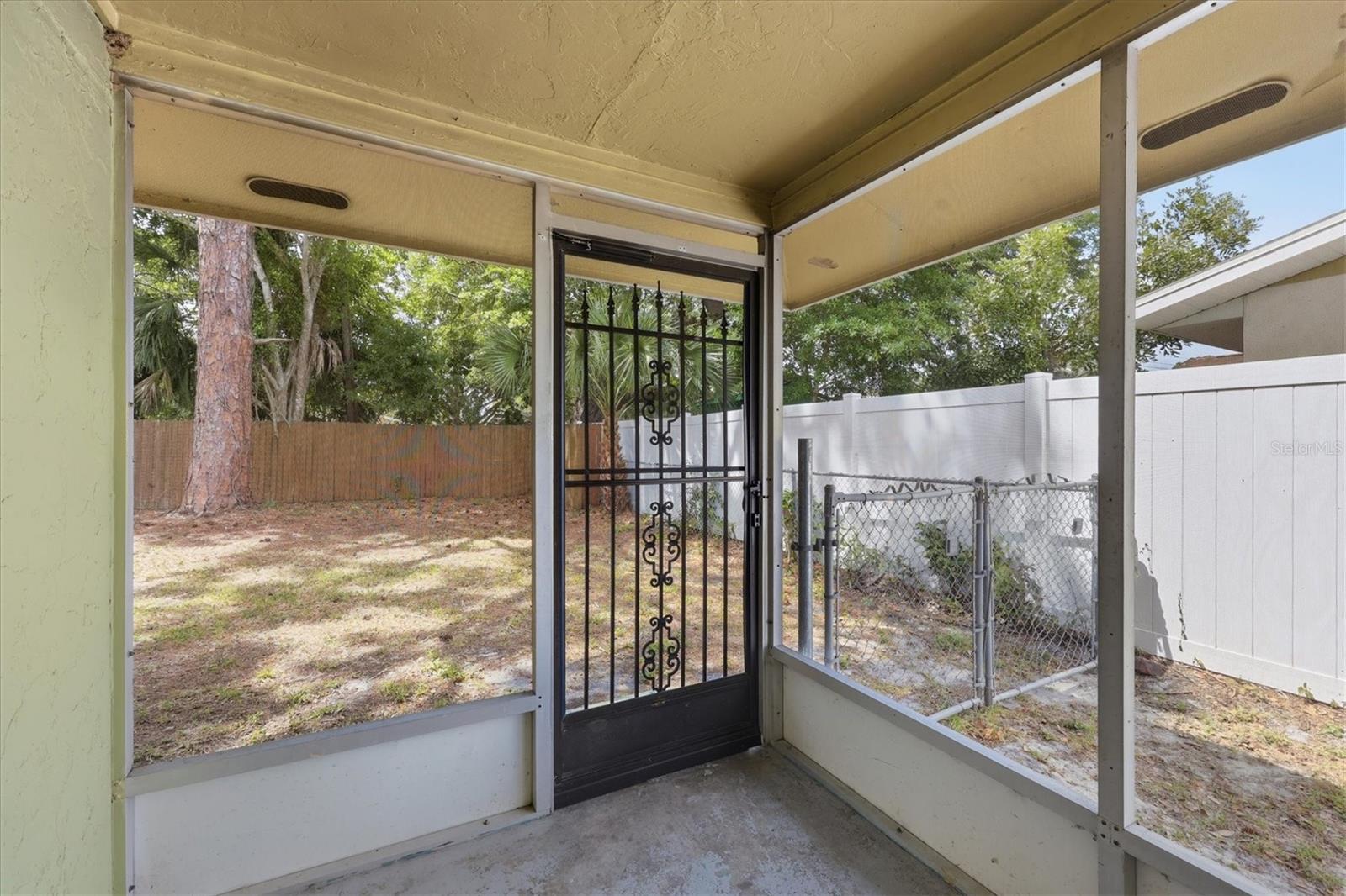 Image 29 of 35 For 5058 Silk Oak Drive