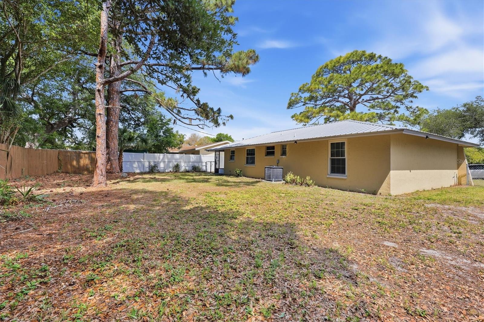 Image 32 of 35 For 5058 Silk Oak Drive