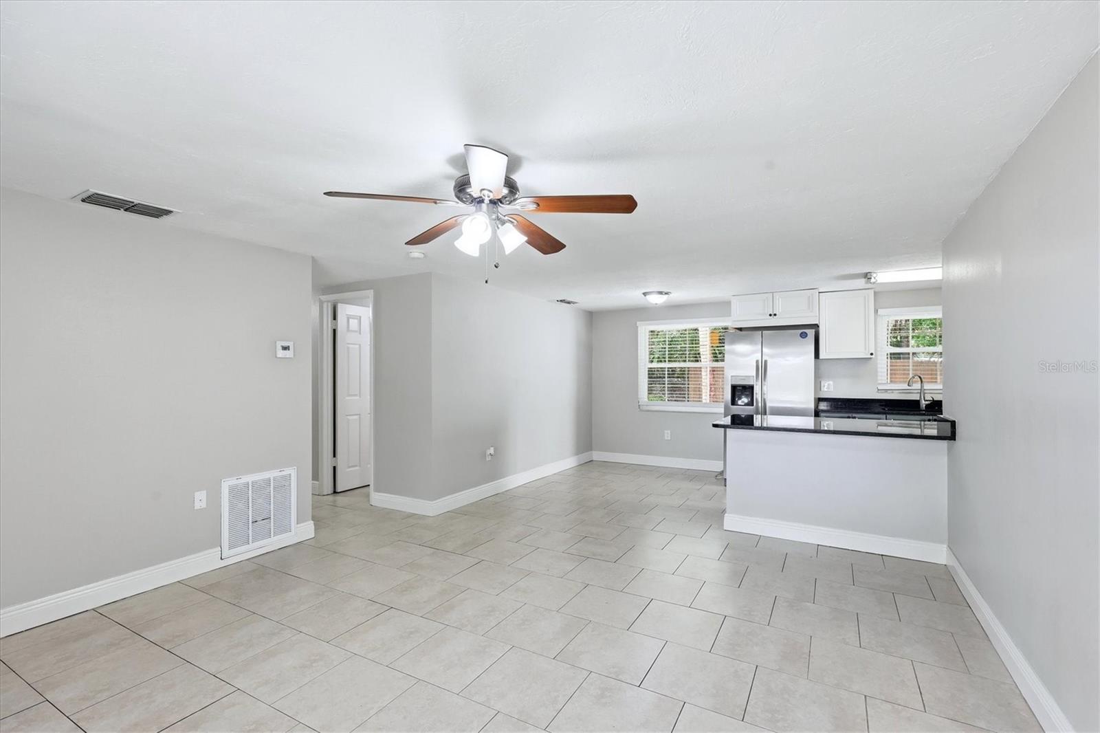 Image 8 of 35 For 5058 Silk Oak Drive