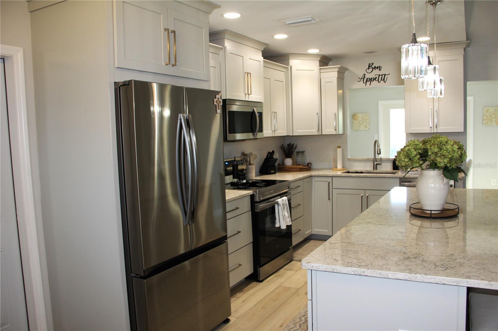 Image 11 of 76 For 2824 Shannon Drive