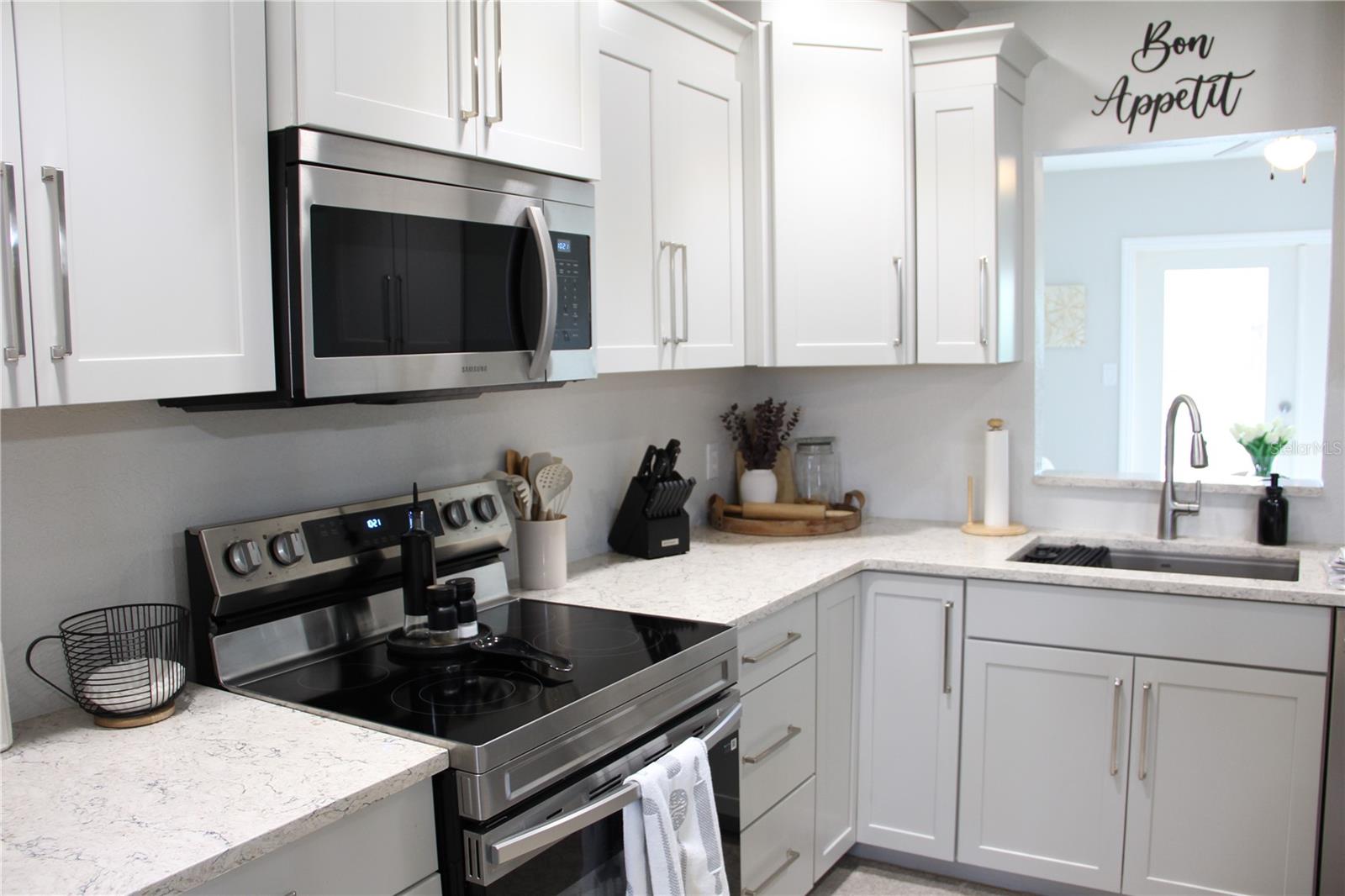 Image 14 of 76 For 2824 Shannon Drive