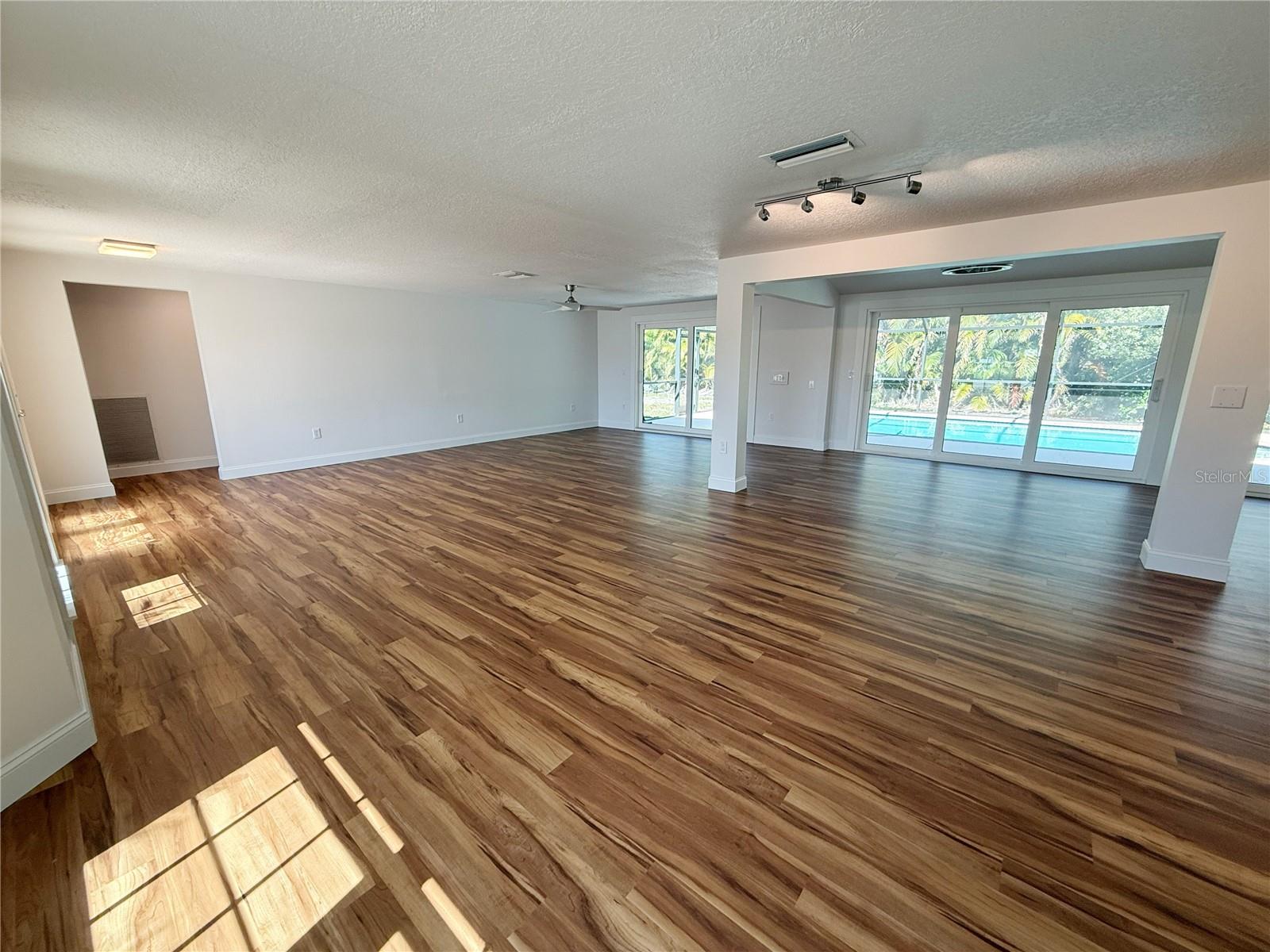 Image 21 of 66 For 5569 Shadow Lawn Drive