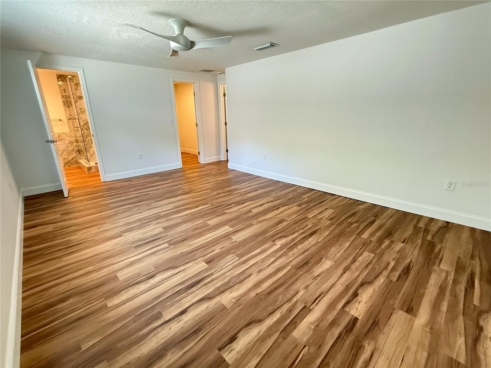 Image 35 of 66 For 5569 Shadow Lawn Drive