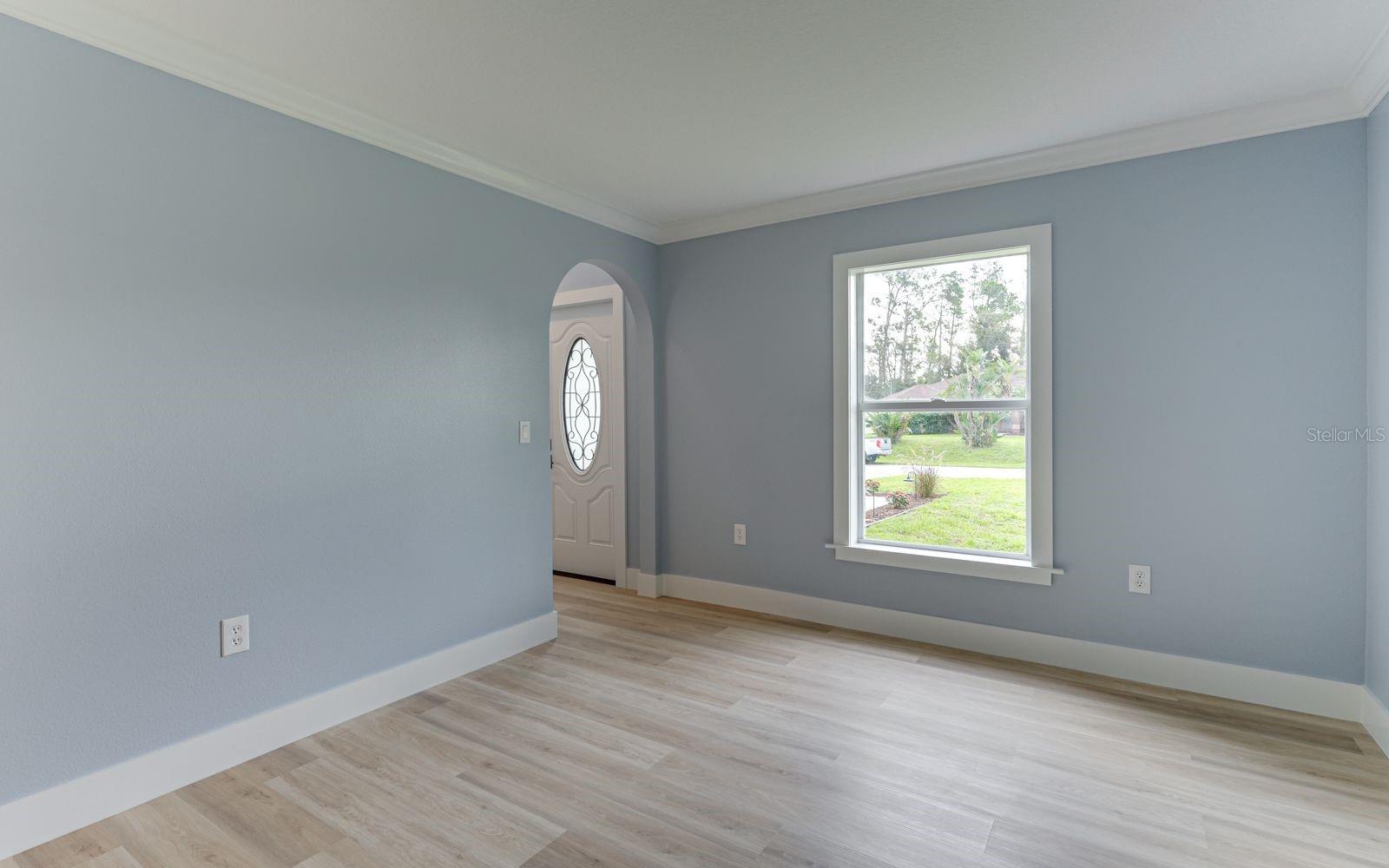 Image 12 of 77 For 1681 Dawnview Street
