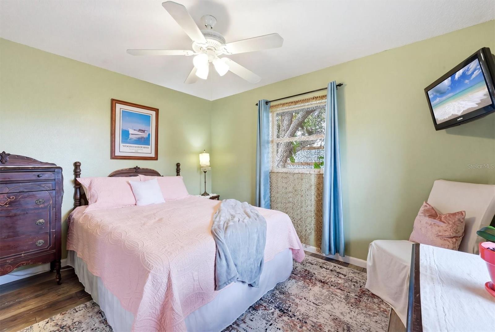 Image 15 of 26 For 945 Macon Road