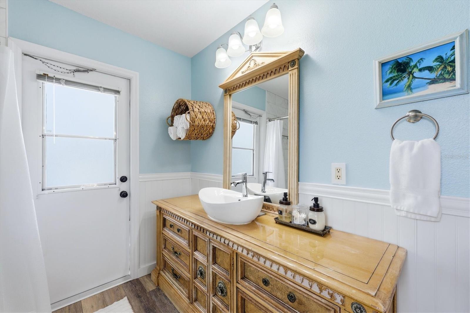 Image 17 of 26 For 945 Macon Road