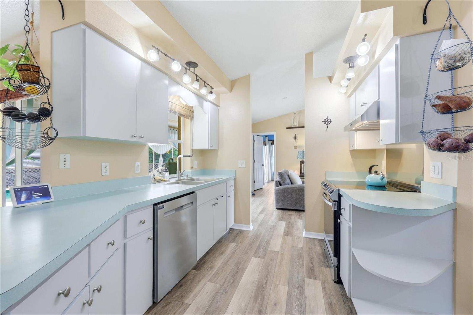 Image 18 of 26 For 945 Macon Road