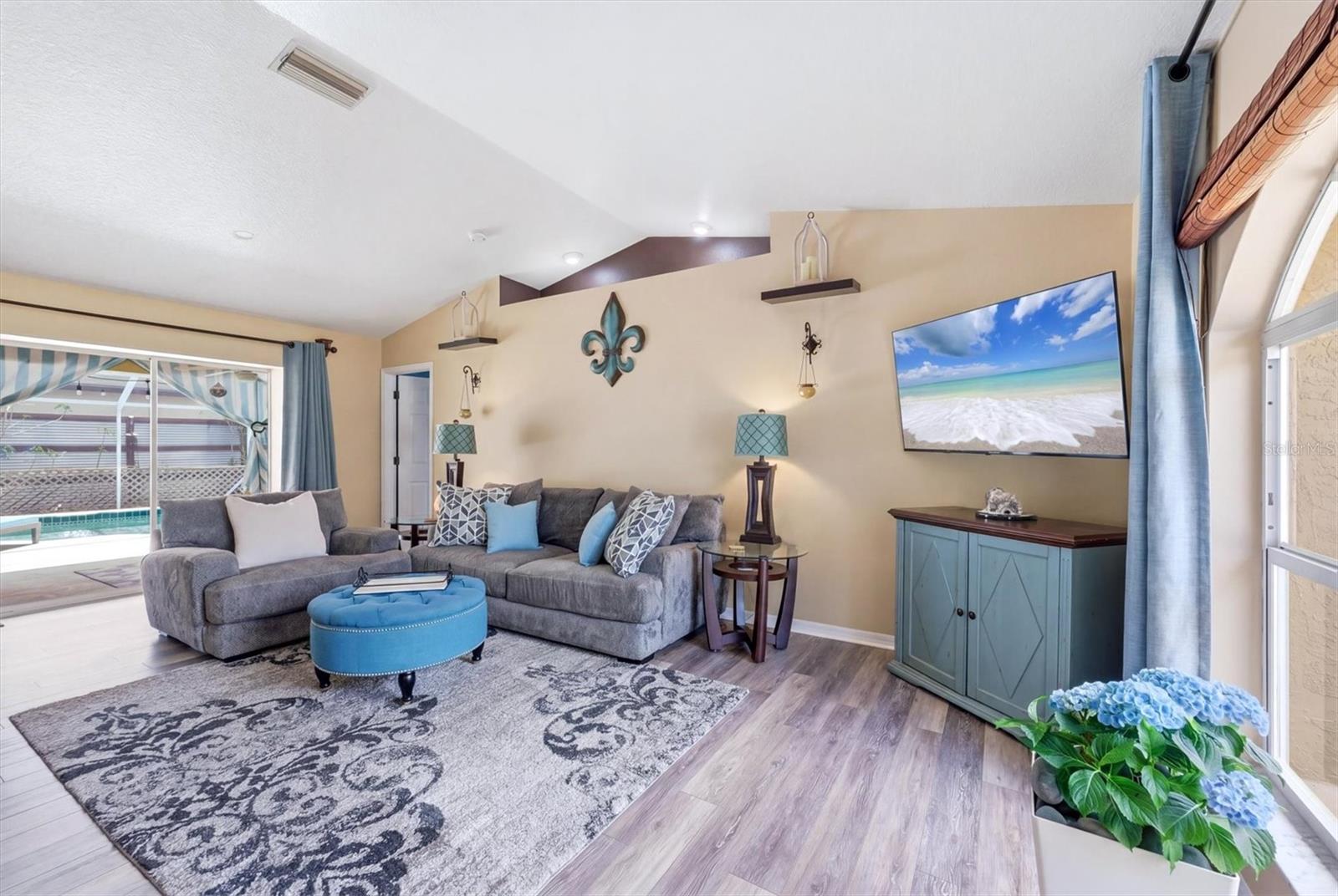 Image 7 of 26 For 945 Macon Road