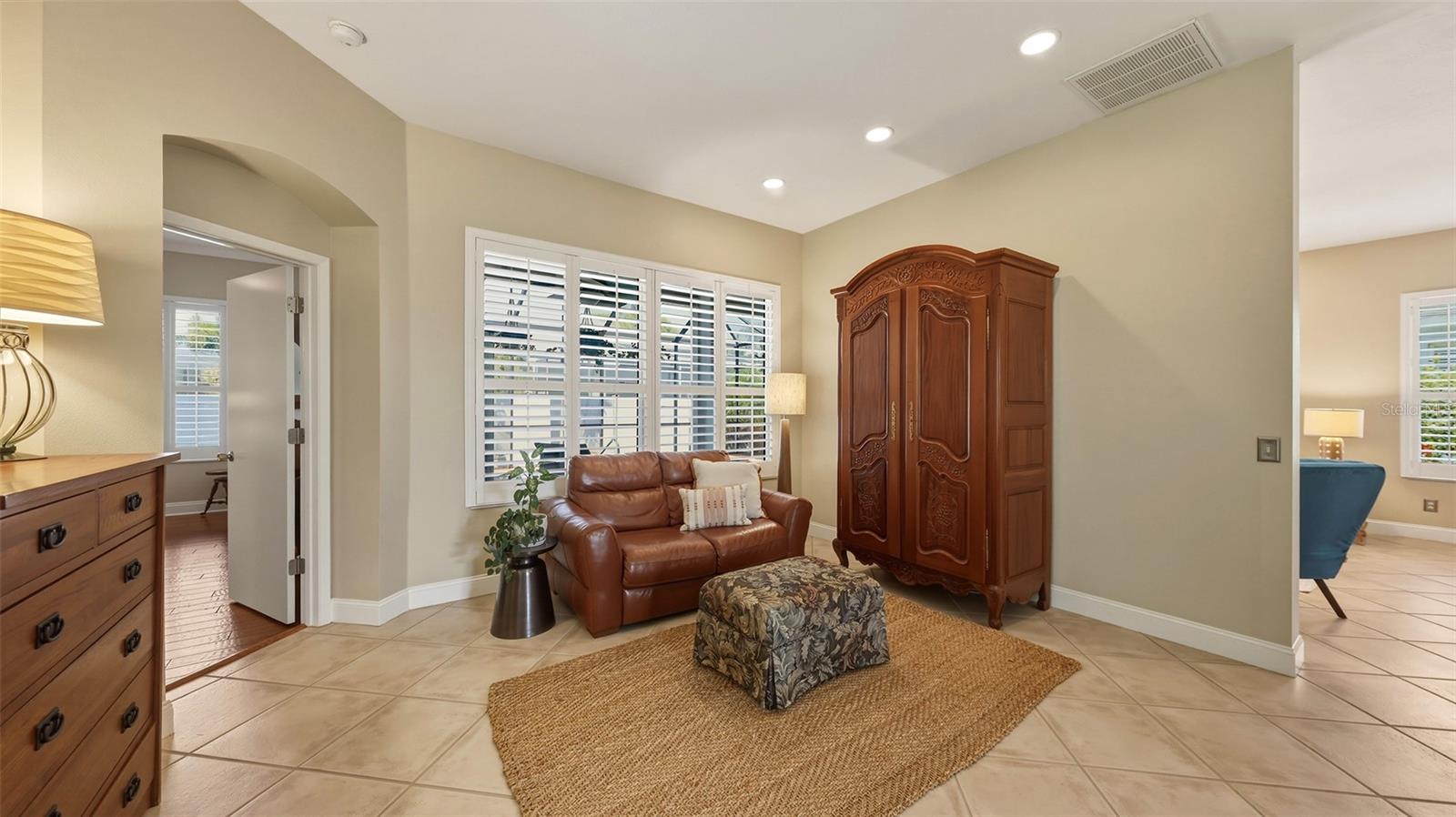 Image 9 of 60 For 5030 44th Street