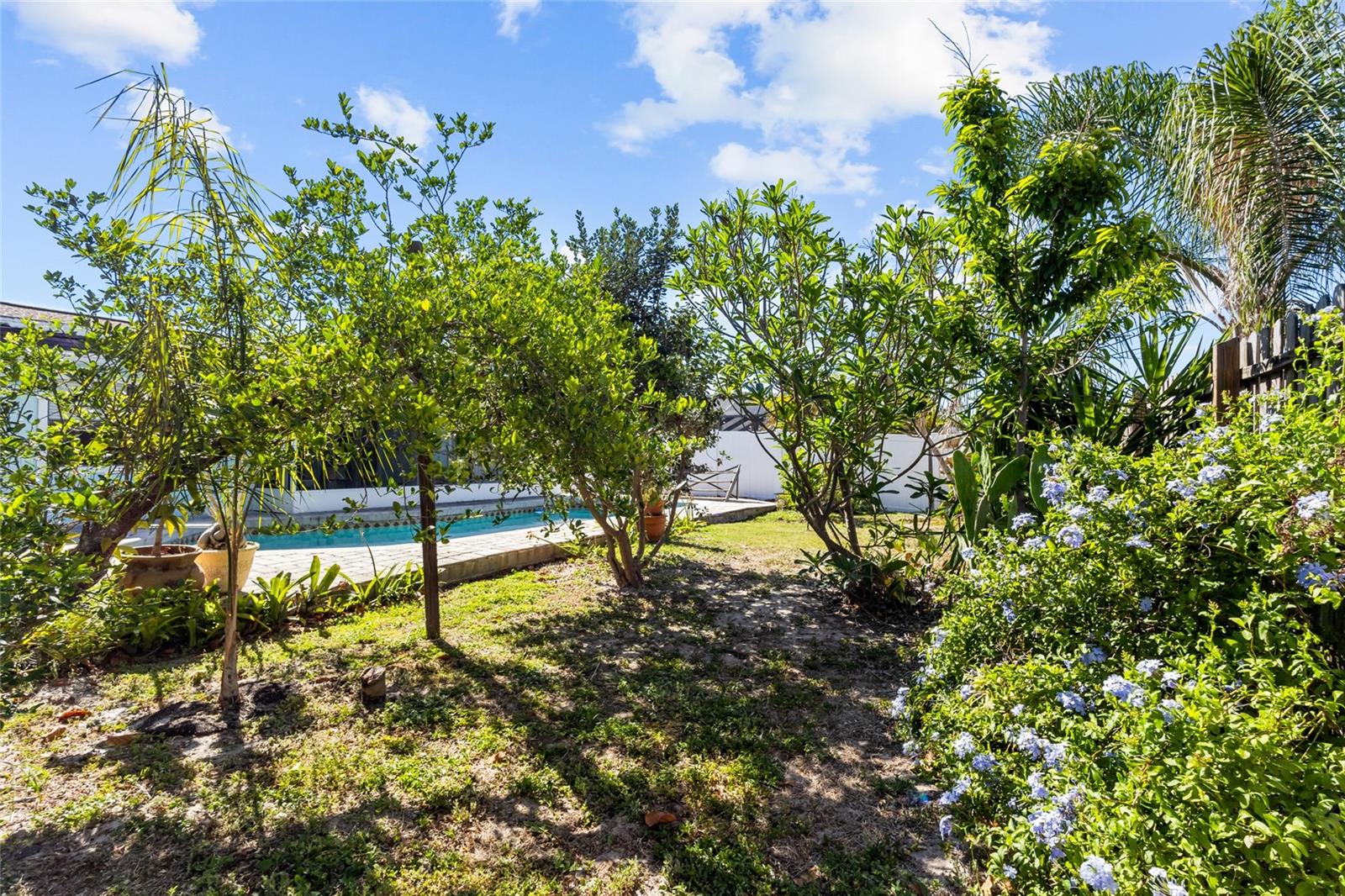 Image 27 of 28 For 6609 Mauna Loa Boulevard