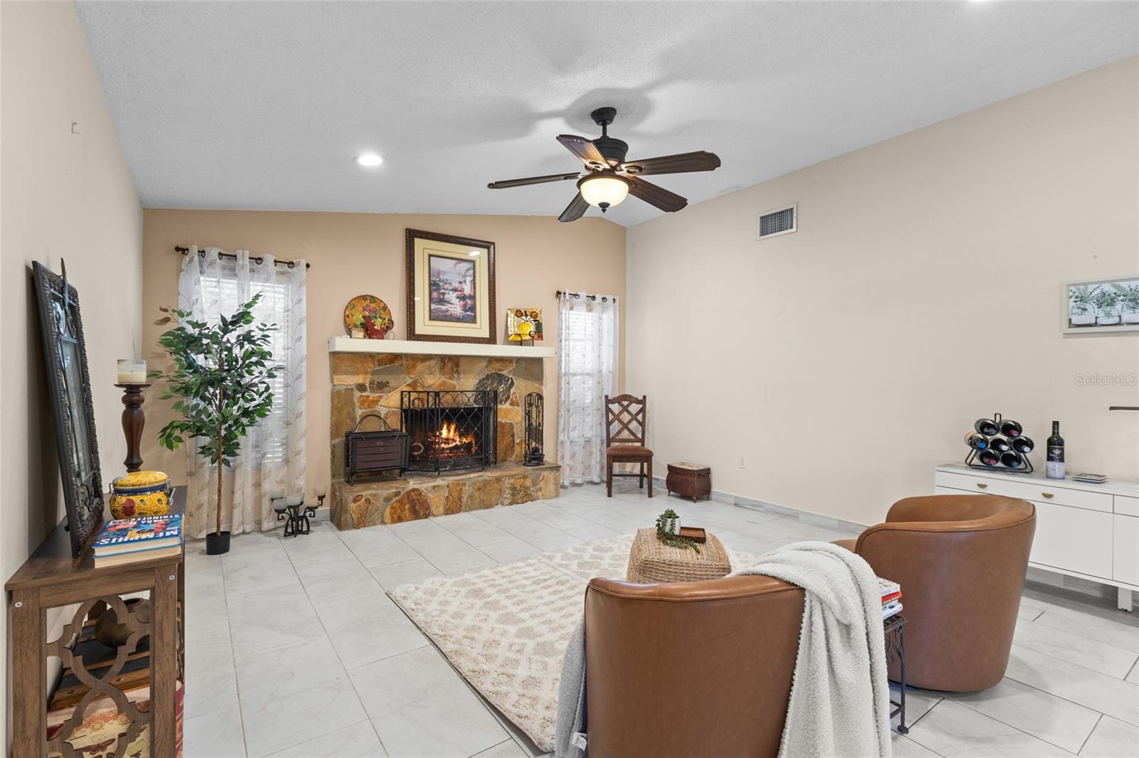 Image 9 of 28 For 6609 Mauna Loa Boulevard