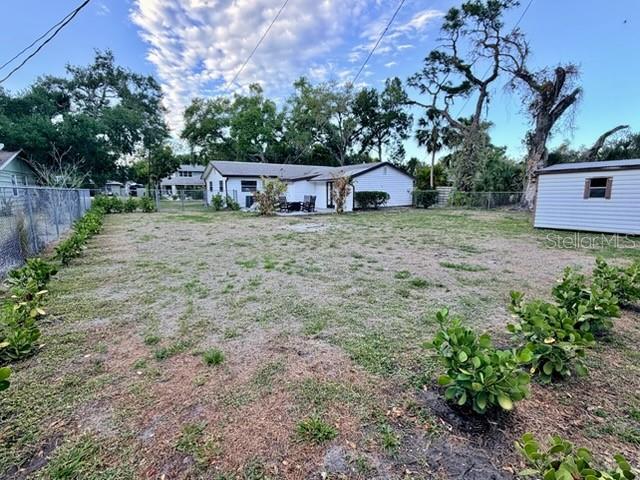 Image 5 of 18 For 2440 Hillview Street