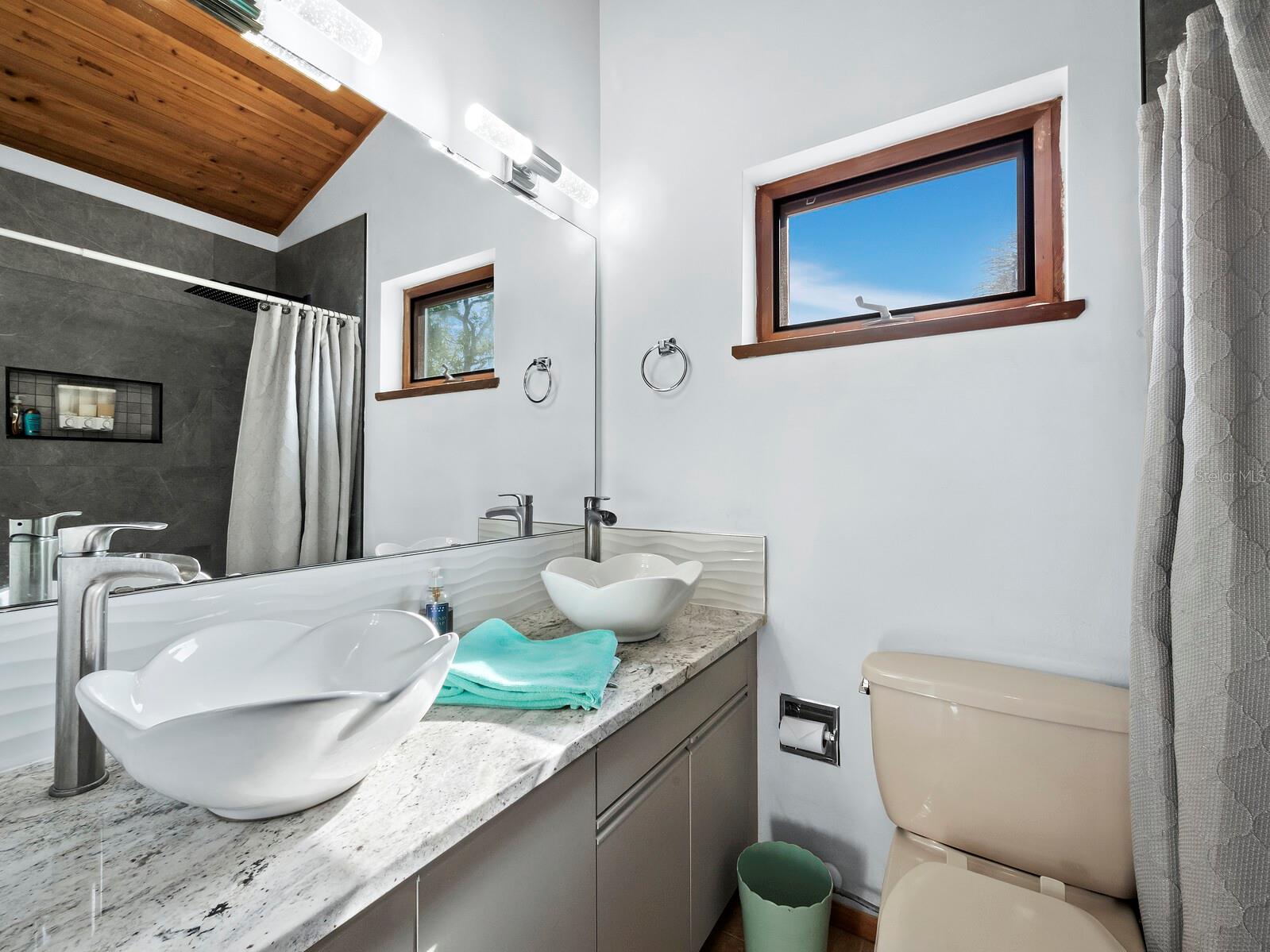 Image 9 of 29 For 5141 Saint Albans Avenue