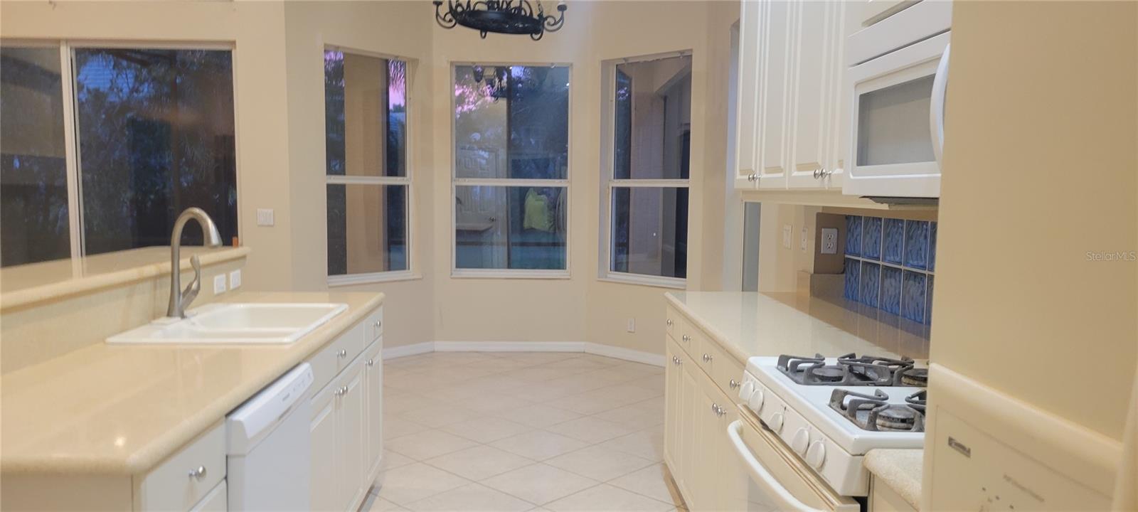 Image 3 of 12 For 7217 Orchid Island Place