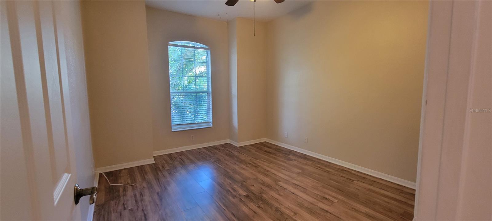 Image 8 of 12 For 7217 Orchid Island Place