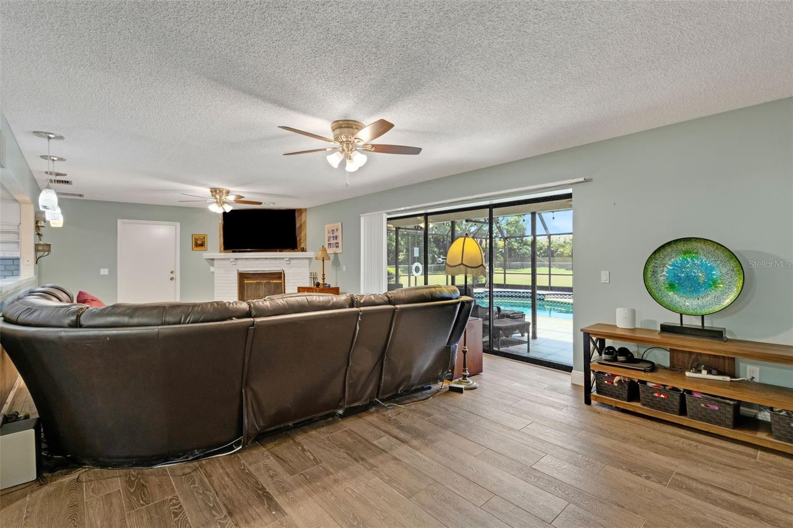 Image 10 of 30 For 3656 Oak Grove Drive