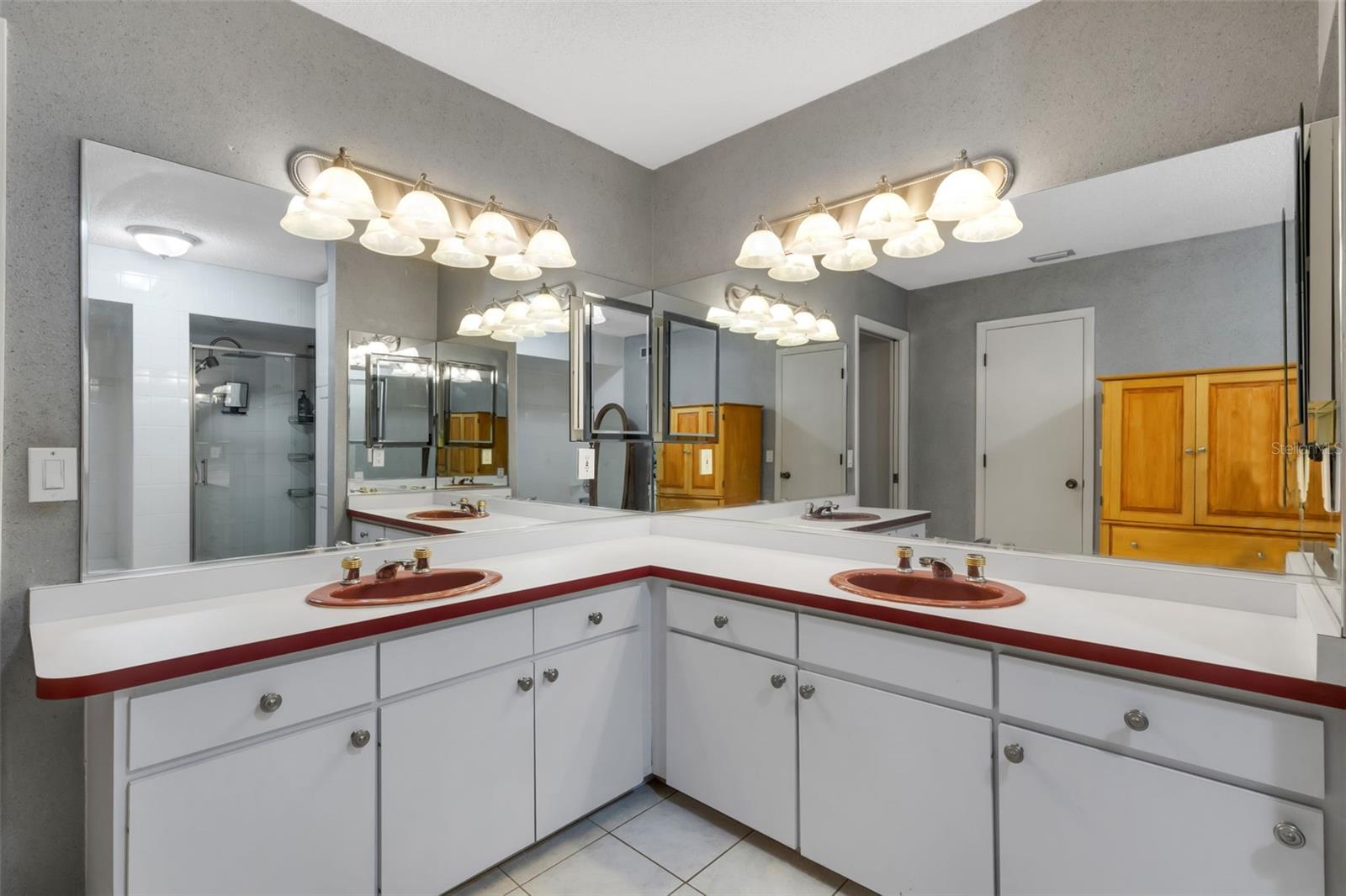 Image 24 of 30 For 3656 Oak Grove Drive