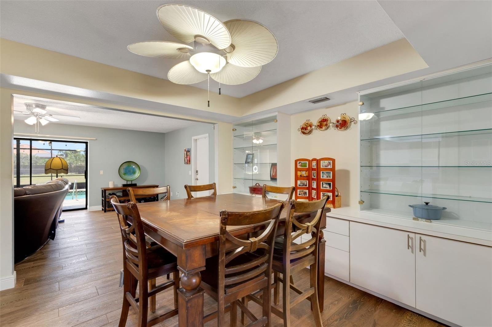 Image 9 of 30 For 3656 Oak Grove Drive