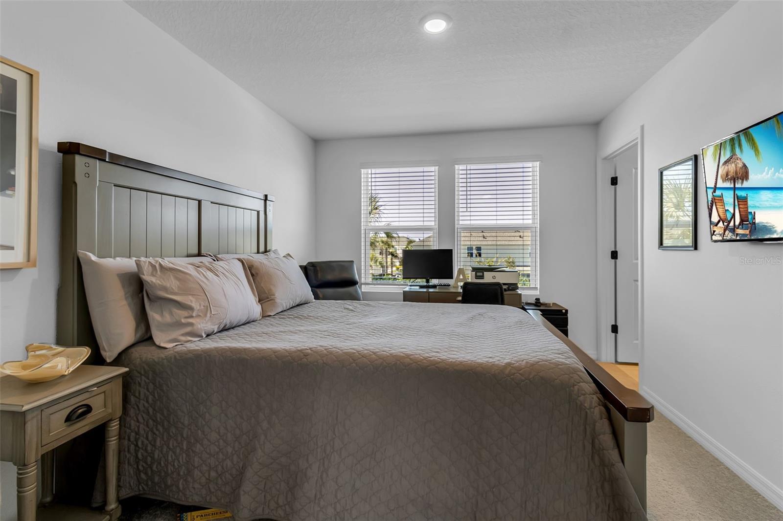 Image 29 of 47 For 8897 Daybreak Street