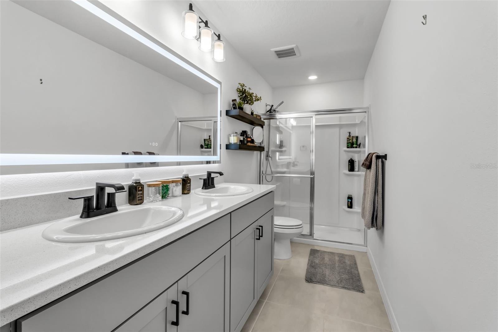 Image 32 of 47 For 8897 Daybreak Street