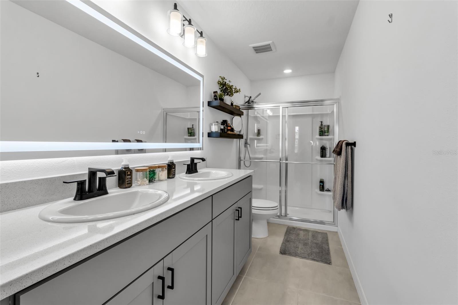 Image 33 of 47 For 8897 Daybreak Street
