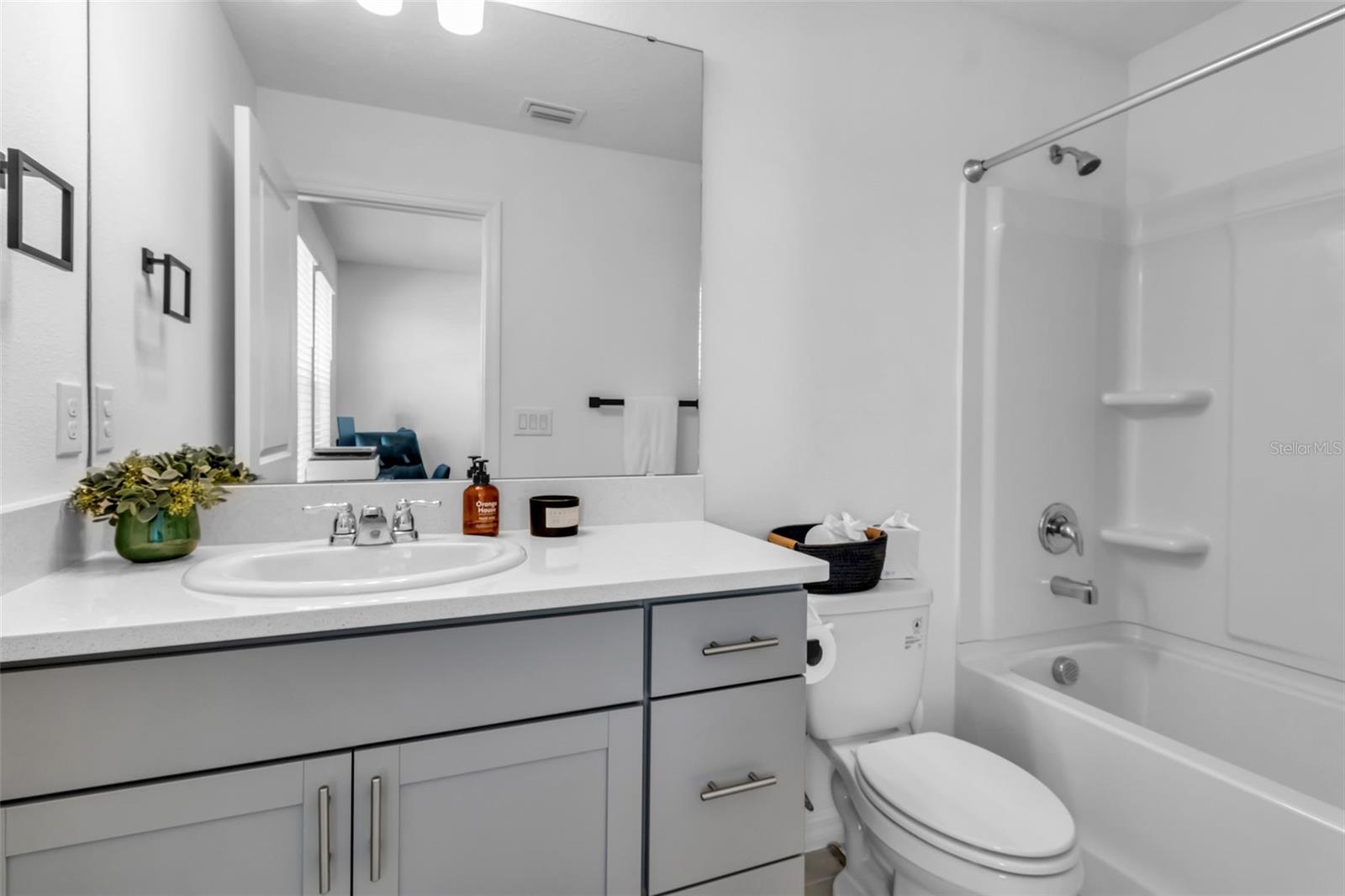 Image 35 of 47 For 8897 Daybreak Street