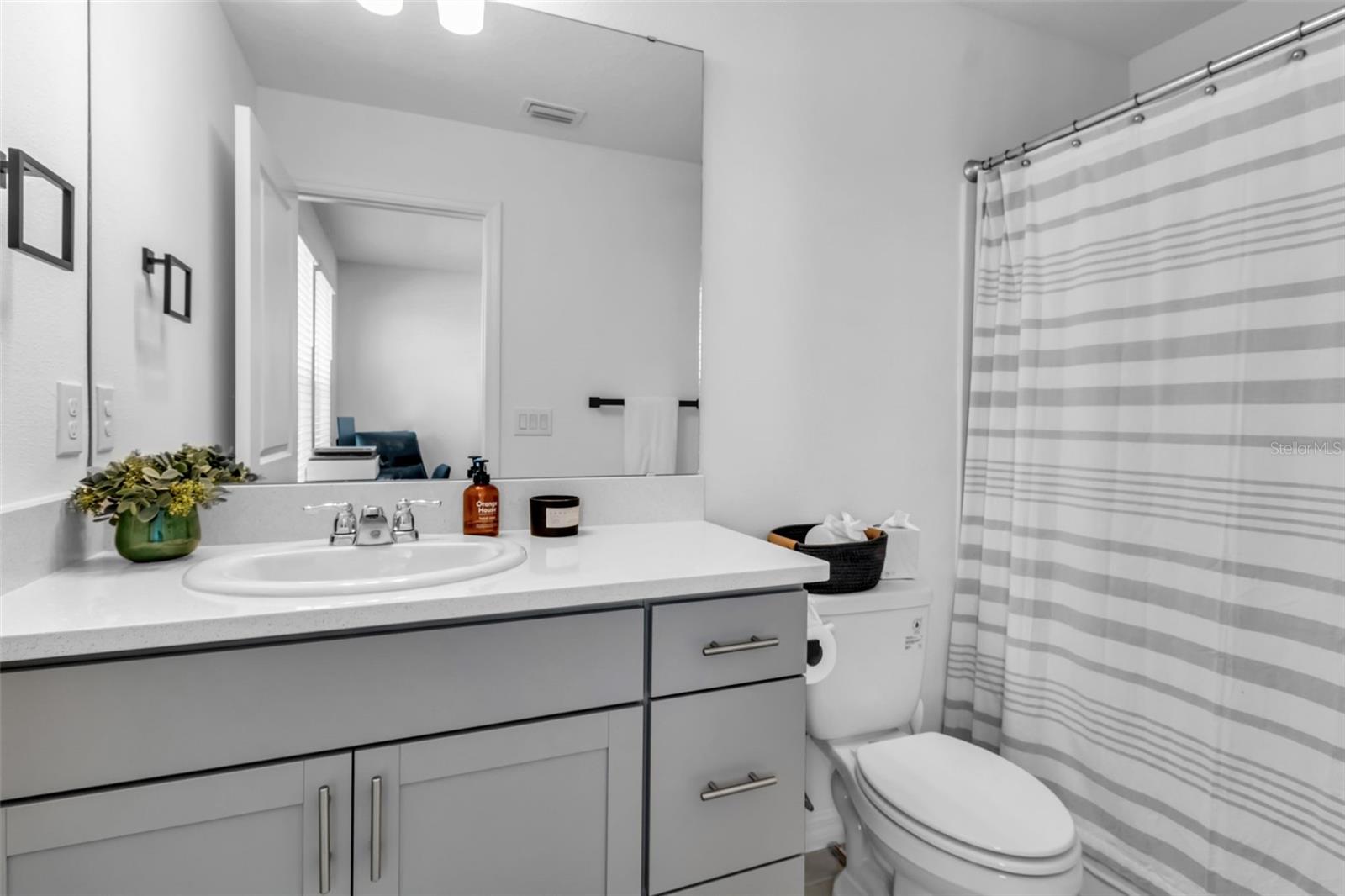 Image 36 of 47 For 8897 Daybreak Street