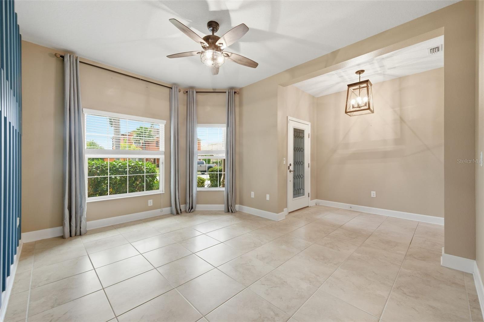Image 12 of 41 For 5307 65th Terrace E