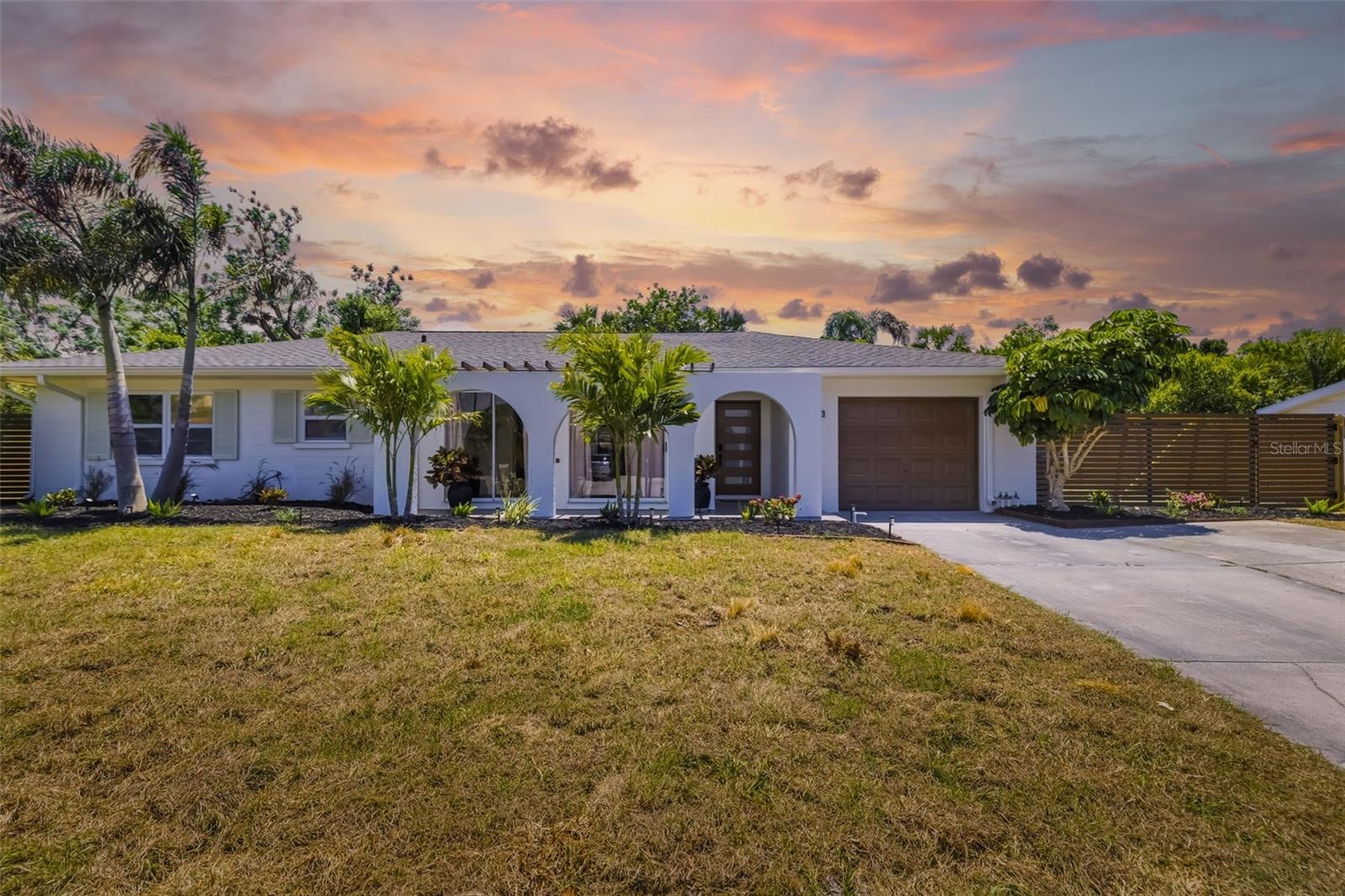 Image 2 of 82 For 2436 Goldenrod Street