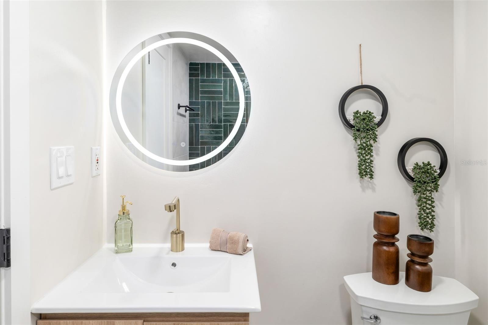 Image 40 of 82 For 2436 Goldenrod Street