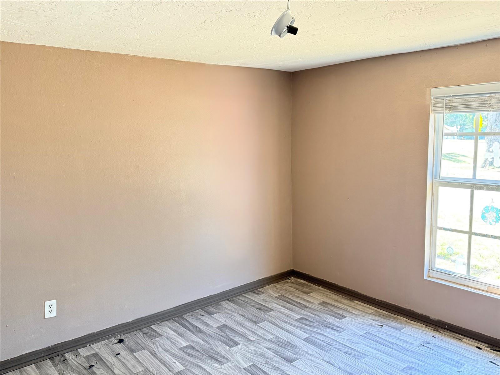 Image 13 of 26 For 3124 9th Street E