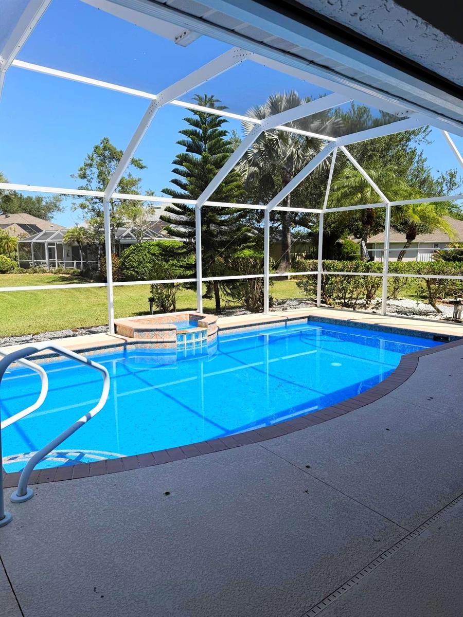 Image 18 of 47 For 2429 Jasmine Way