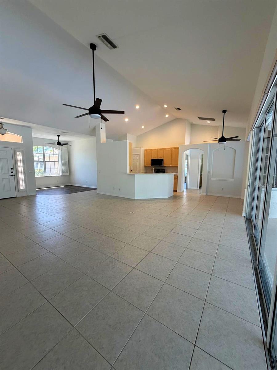 Image 33 of 47 For 2429 Jasmine Way