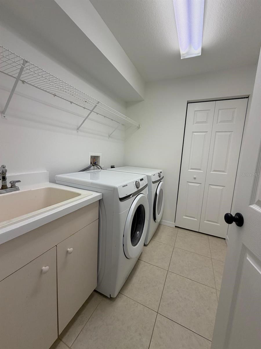 Image 43 of 47 For 2429 Jasmine Way