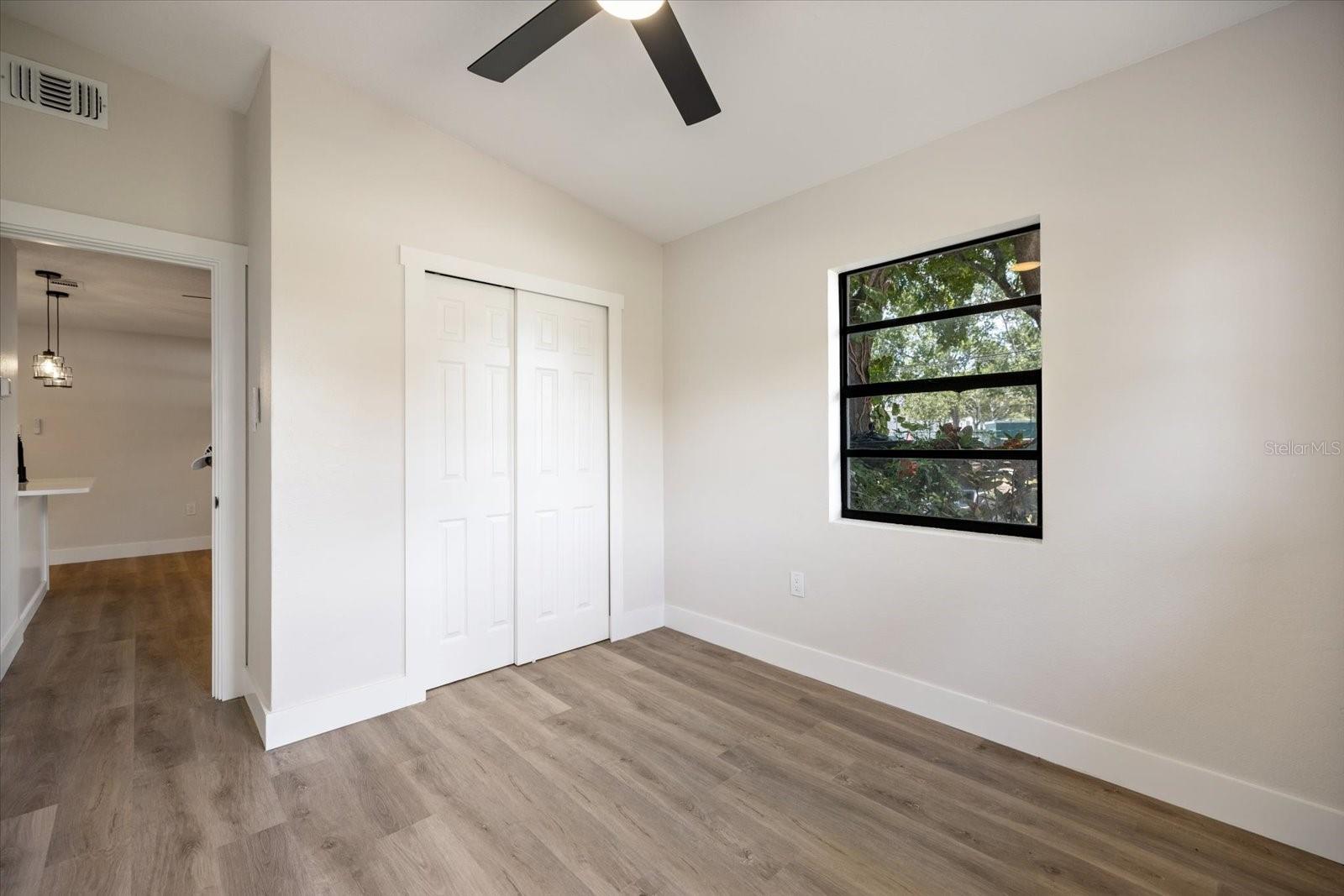 Image 14 of 44 For 11014 58th Street N