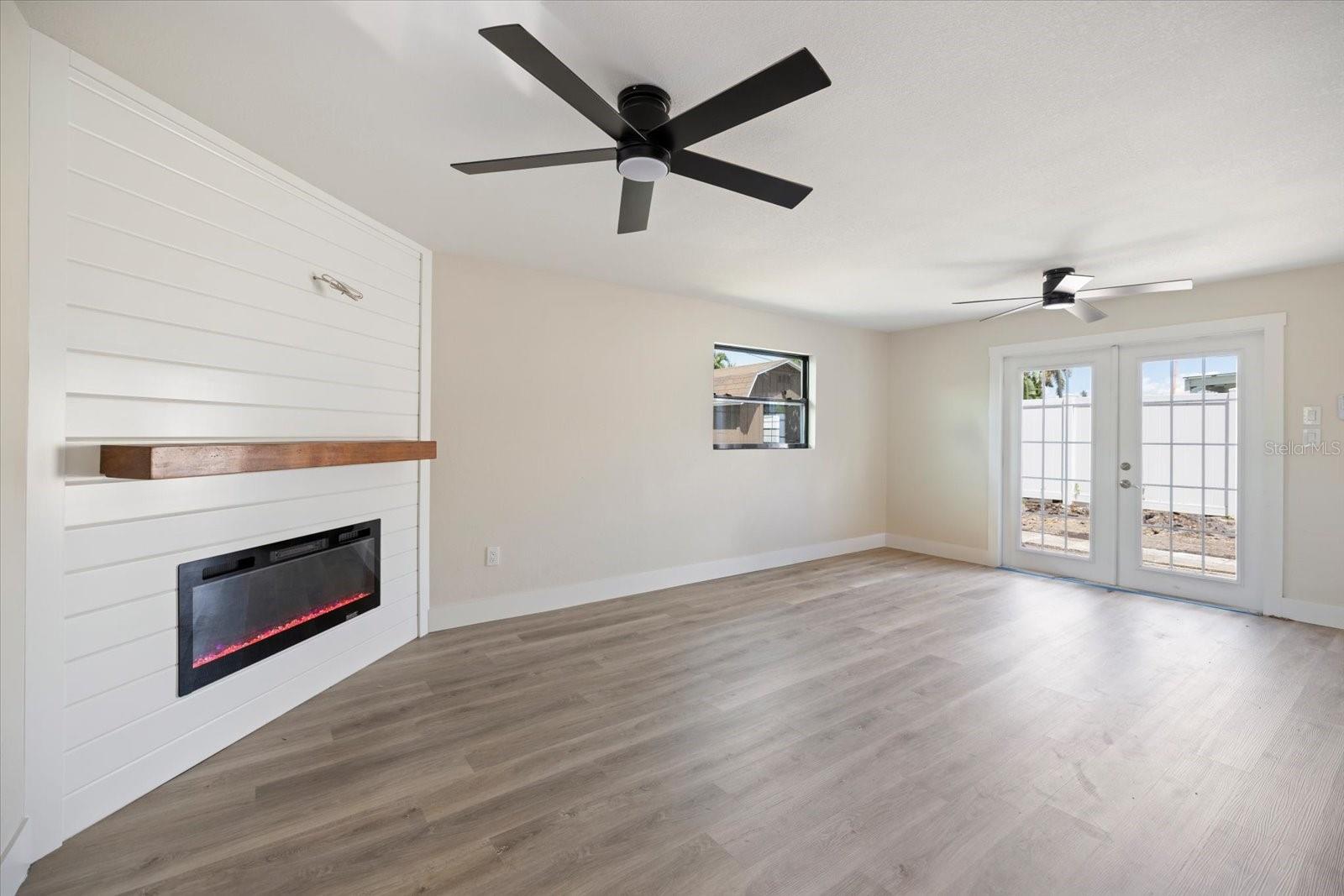 Image 18 of 44 For 11014 58th Street N