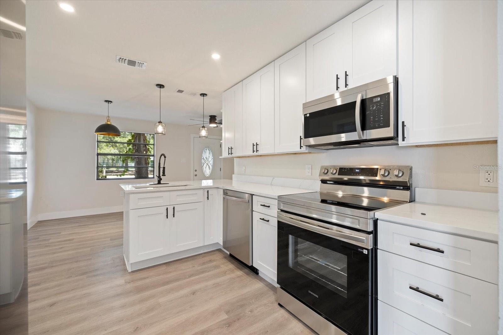 Image 29 of 44 For 11014 58th Street N