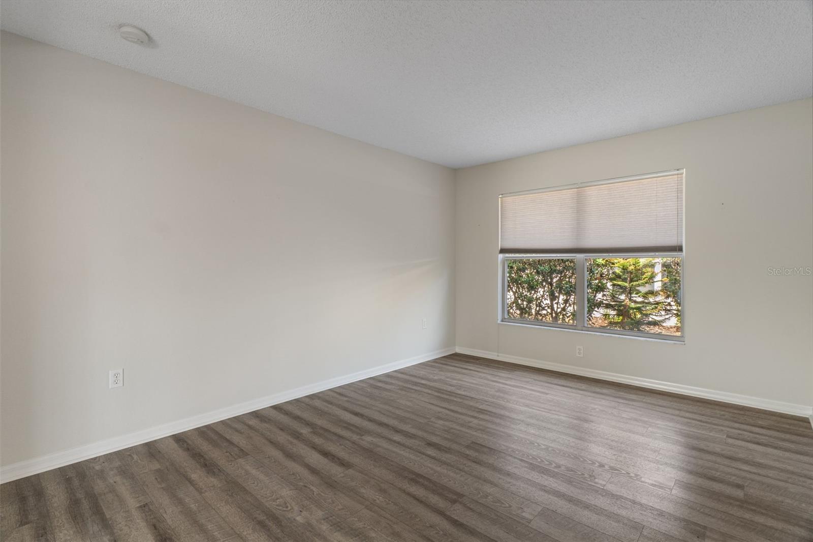 Image 26 of 50 For 18236 Webster Grove Drive