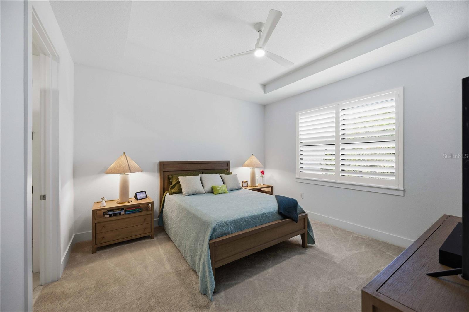 Listing photo id 20 for 18652 Dayspring Place