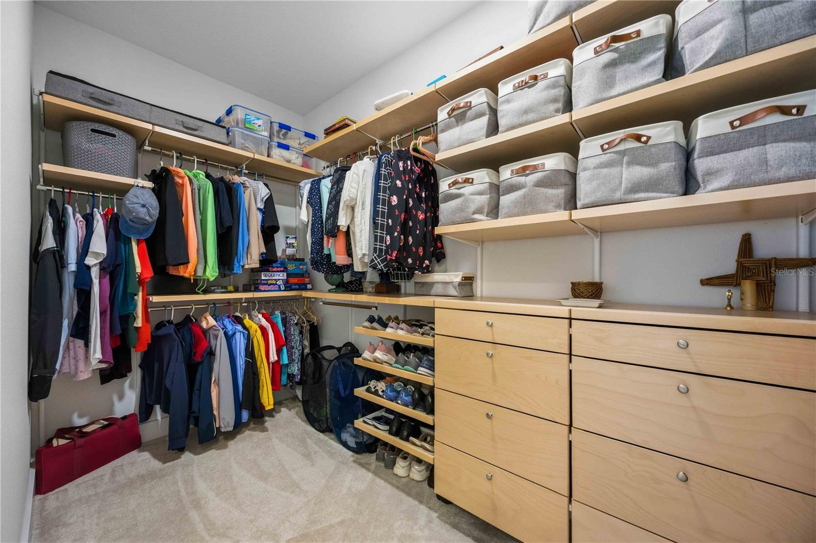 Listing photo id 26 for 18652 Dayspring Place