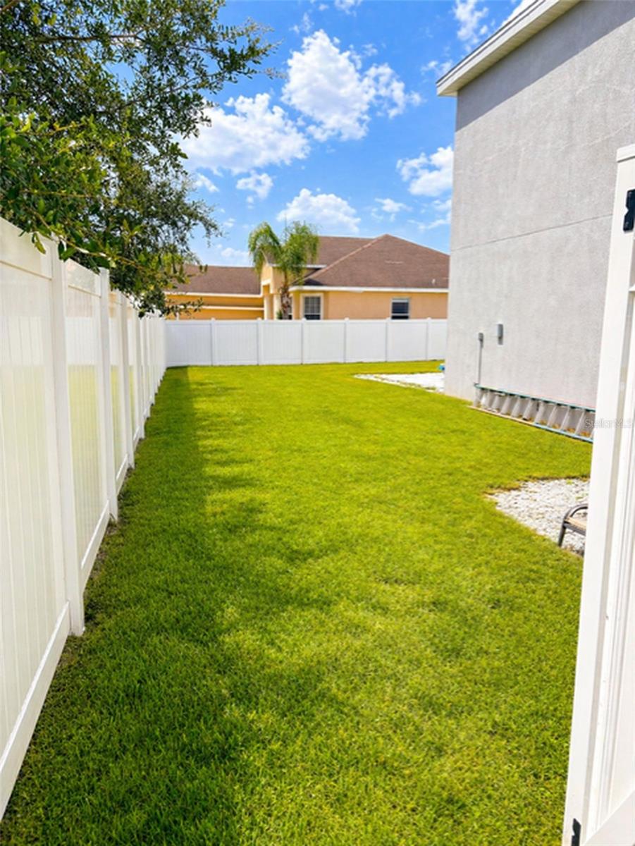 Image 7 of 18 For 2906 127th Place E