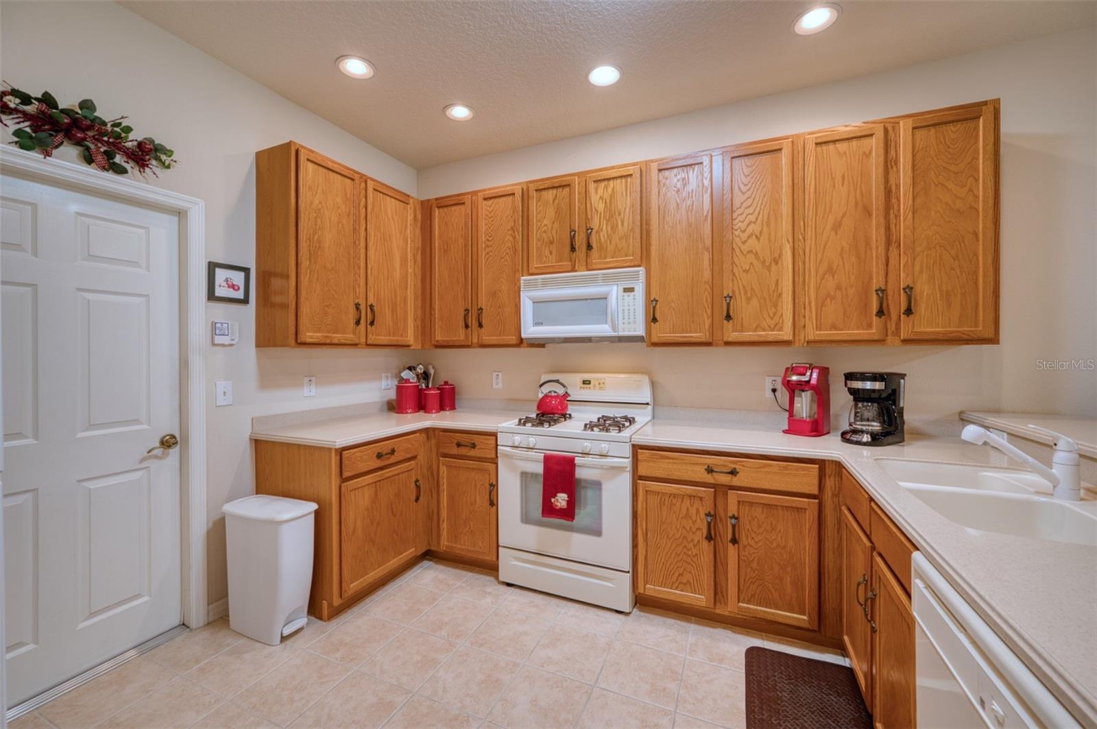 Image 8 of 39 For 8223 Simpson Falls Court