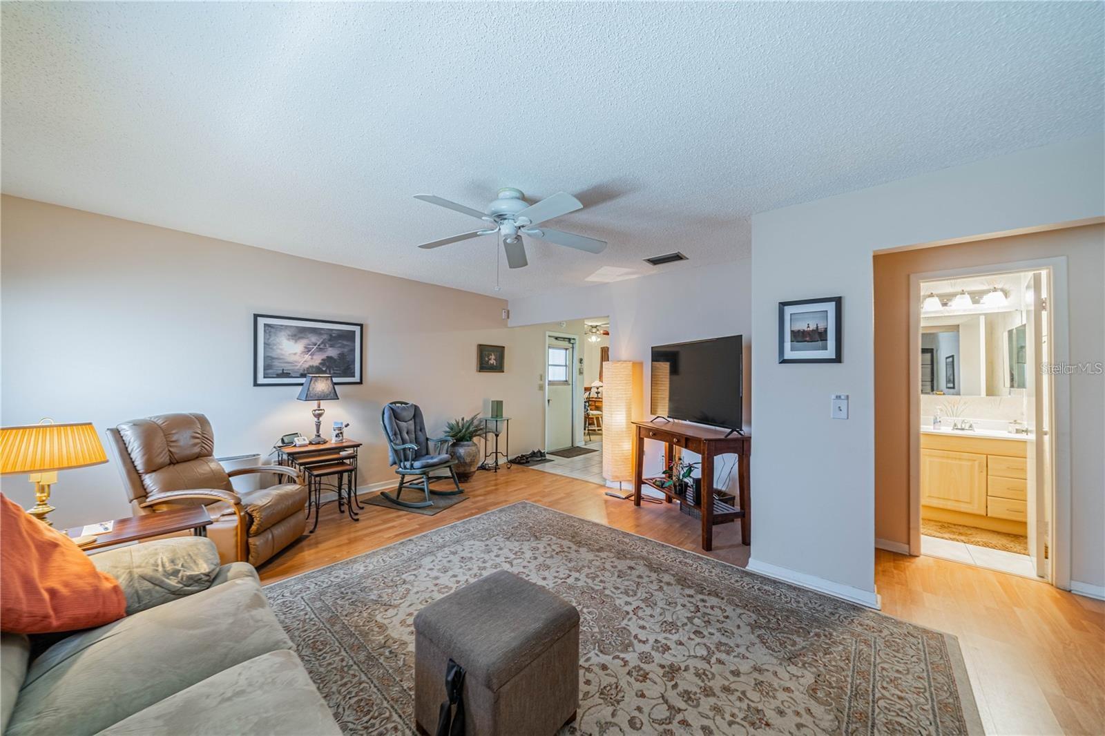 Image 5 of 16 For 709 Brockton Place Na